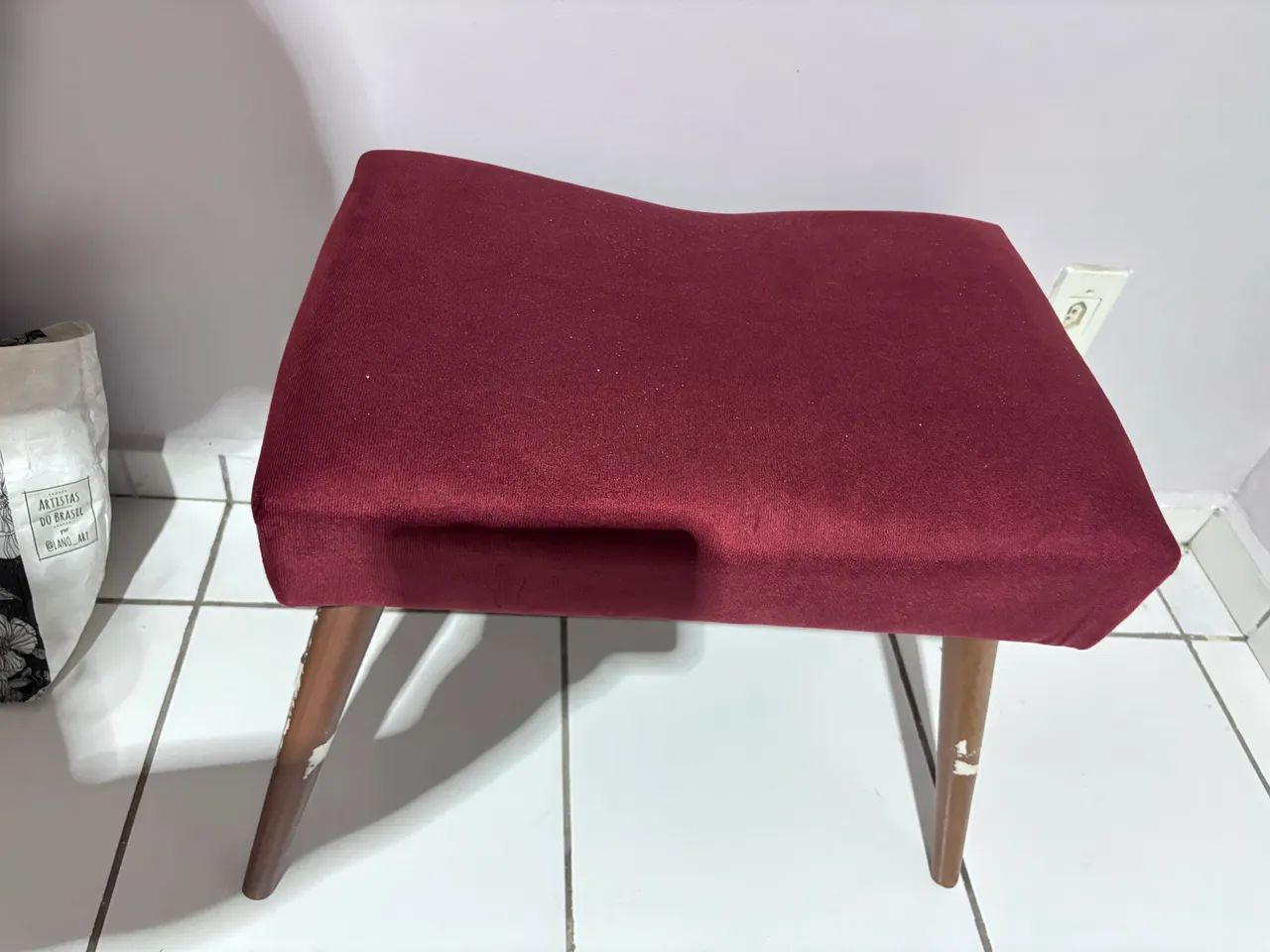 Poltronas e puffs65204499581313122