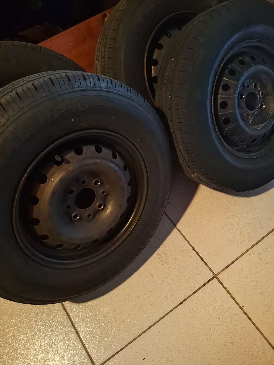 Rodas aro 13 com pneus 
