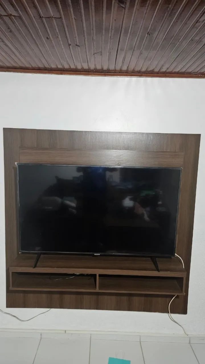 Painel de TV Seminovo ate 55 Polegadas Suspenso com Bancada