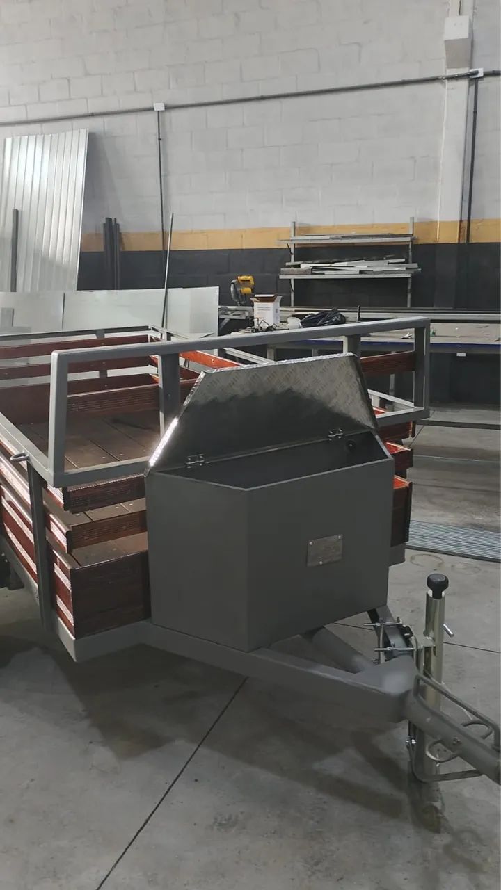 Vendo carrocinha 2022 pintura nova pneus novos emplacada 2026 pronta pra transferir  - Foto 5