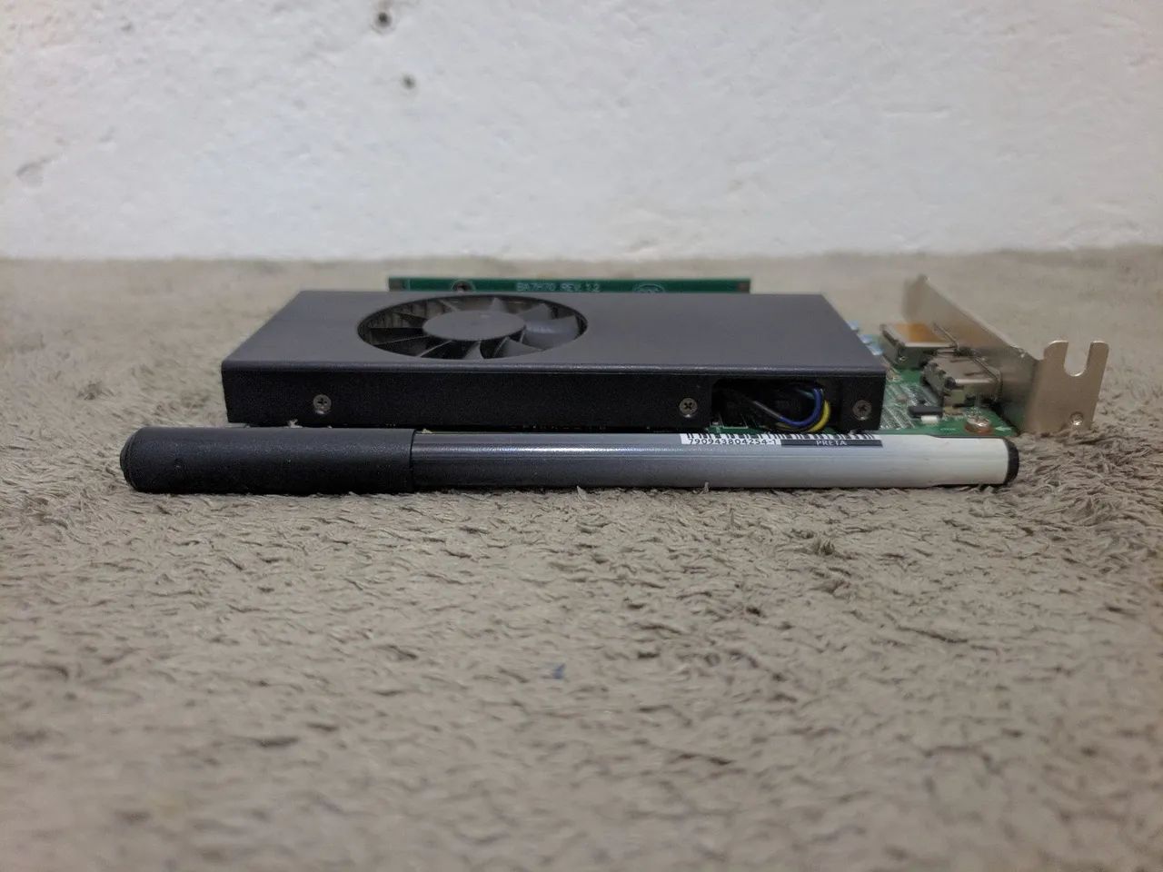Lenovo OEM RX 6400 Low Profile - Foto 5