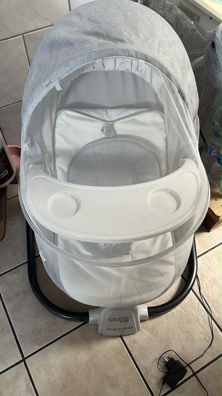 Cadeirinha de balanço de bebê elétrica - Foto 2