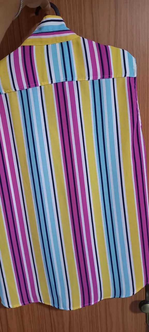 Camisetas de botão  - Foto 2