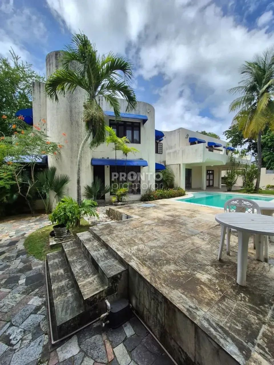 Casa para aluguel com 5 quartos  Pina no Recife - PE