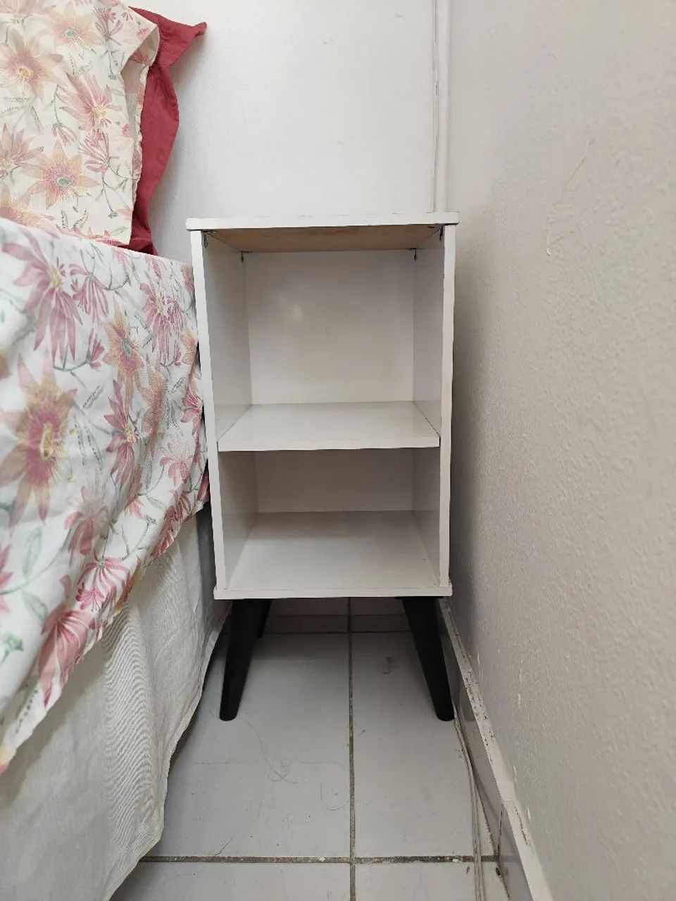 Mesinha de canto para quarto - Foto 5