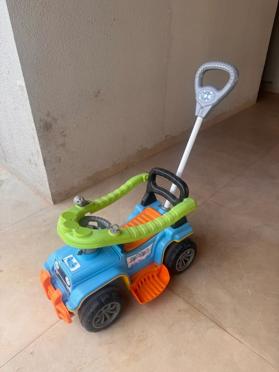 Vendo carrinho de passeio infantil