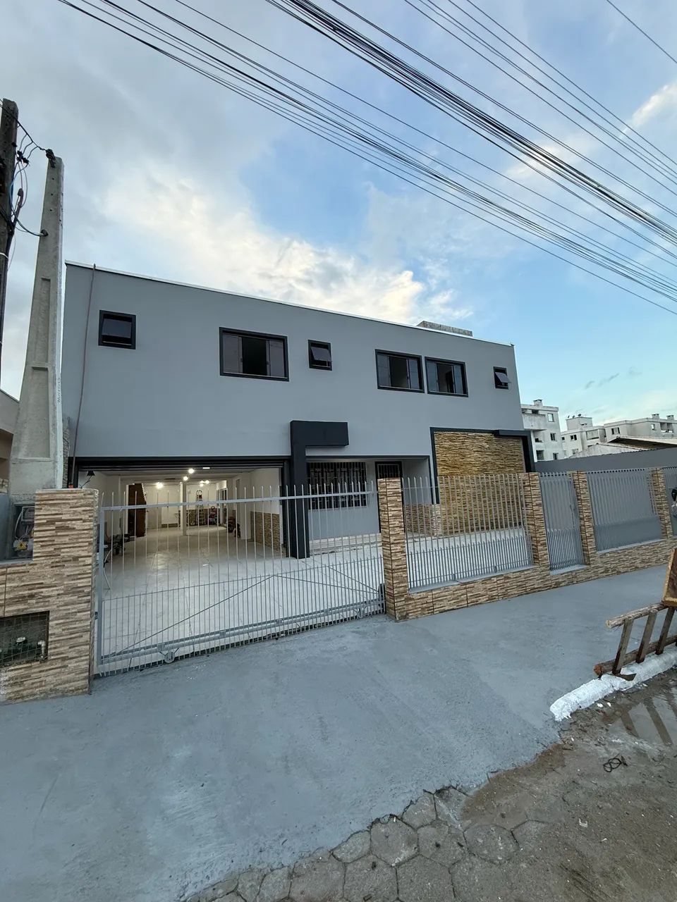Vendo casa com 5 apartamentos e uma kit net  - Foto 4