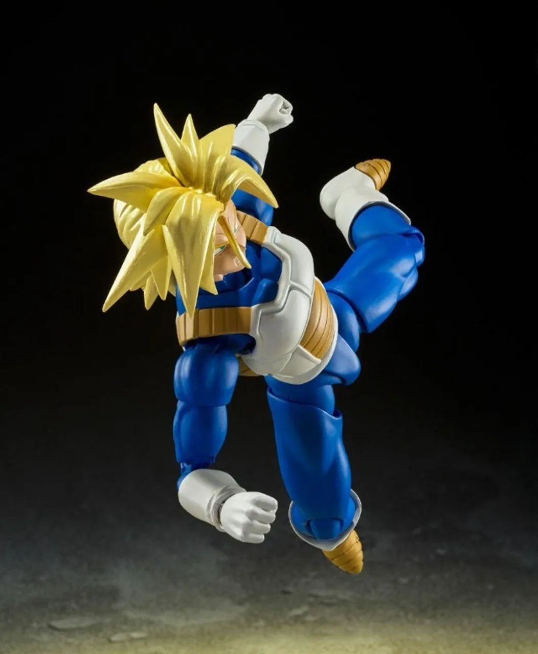 Figura de ação S.H.Figuarts Super Saiyan Trunks -Super Power Hidden in Its Body - Foto 3