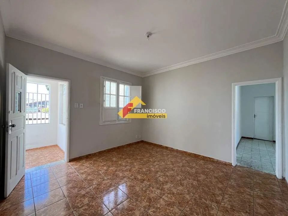 Casa localizada no bairro Centro - Foto 2