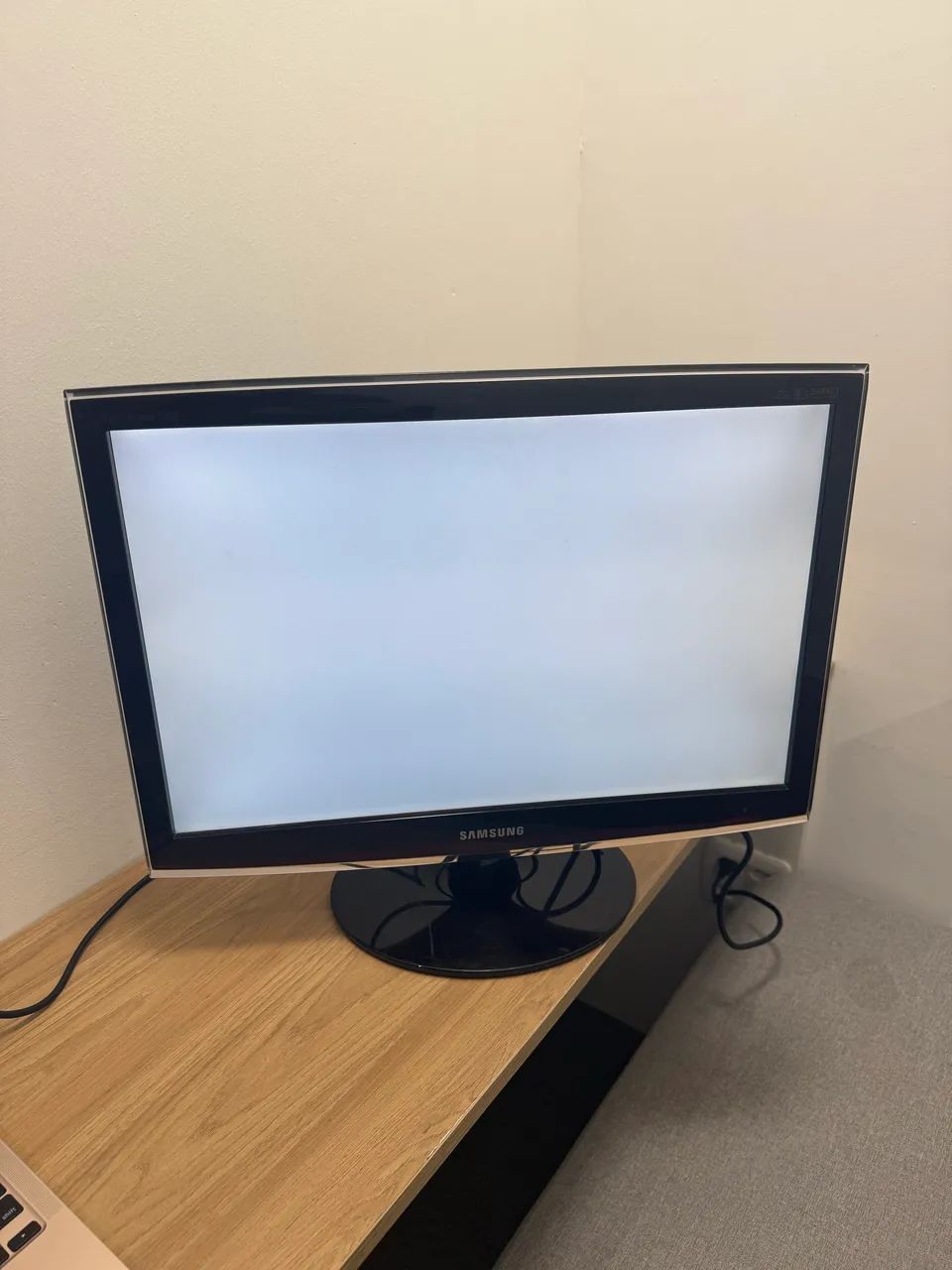 Monitor Samsung T220 22" - Foto 2