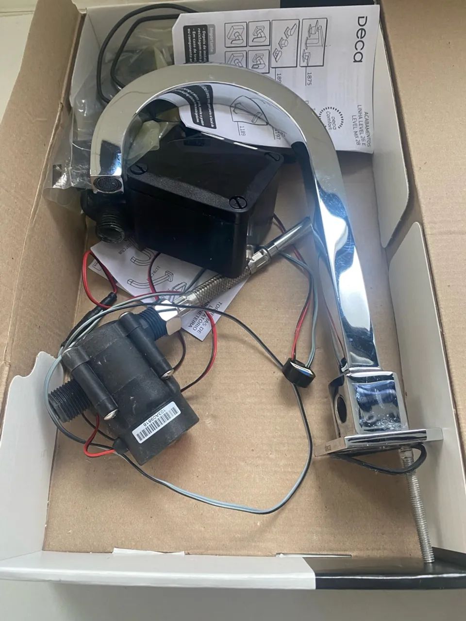 Torneiras Deca com sensor automático  - Foto 4