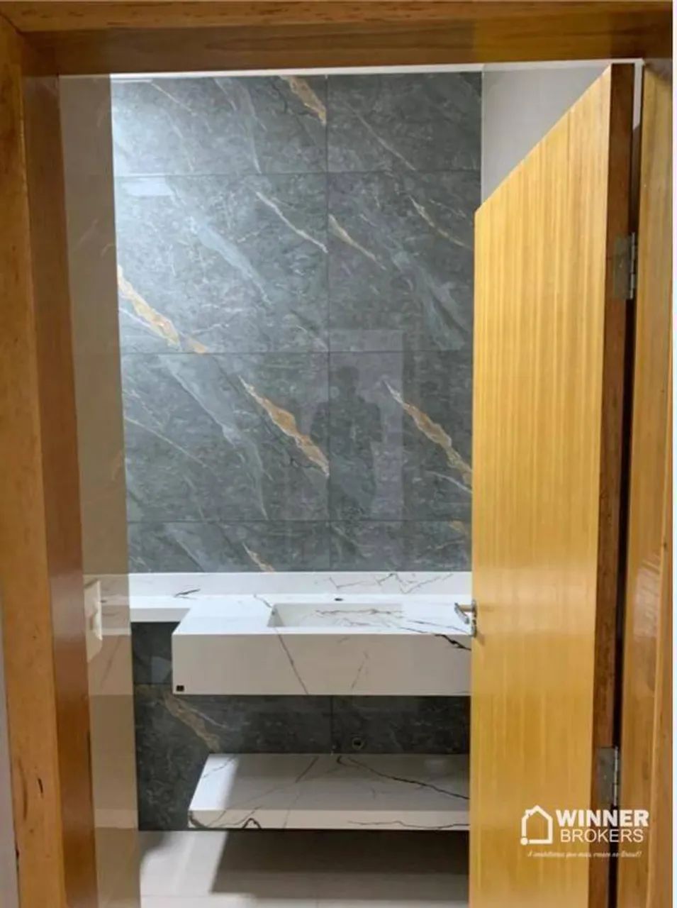 CASA COM 3 DORMITORIOS 2 vagas 2 banheiros - Foto 4