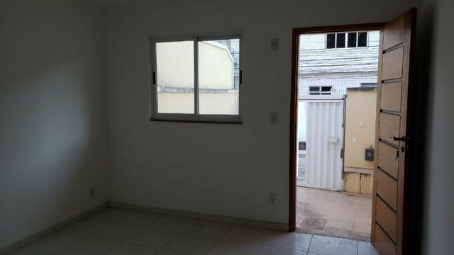 Casa miuto bem localizada duplex 1a locaçao 2 qts com varandas quintal 2 vgs