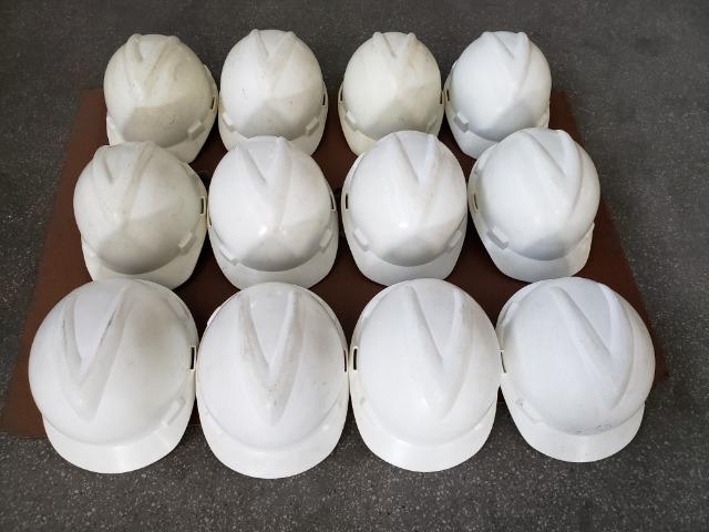 Capacete branco MSA V-Guard com carneira push key - Foto 4