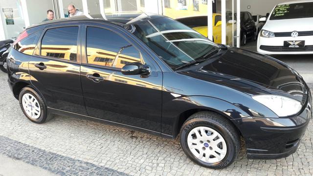Ford Focus Hatch 1.6 Flex 2008 - Foto 2