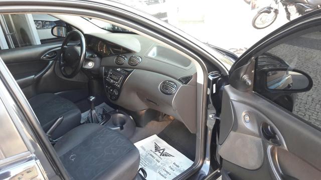Ford Focus Hatch 1.6 Flex 2008 - Foto 12