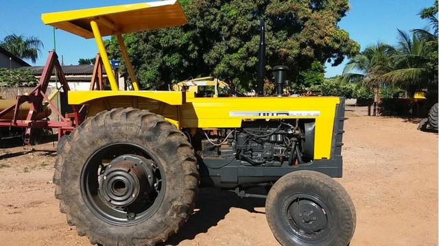 Trator CBT 2105 2000