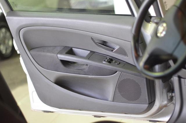 PUNTO 2011/2012 1.4 ATTRACTIVE ITALIA 8V FLEX 4P MANUAL - Foto 10