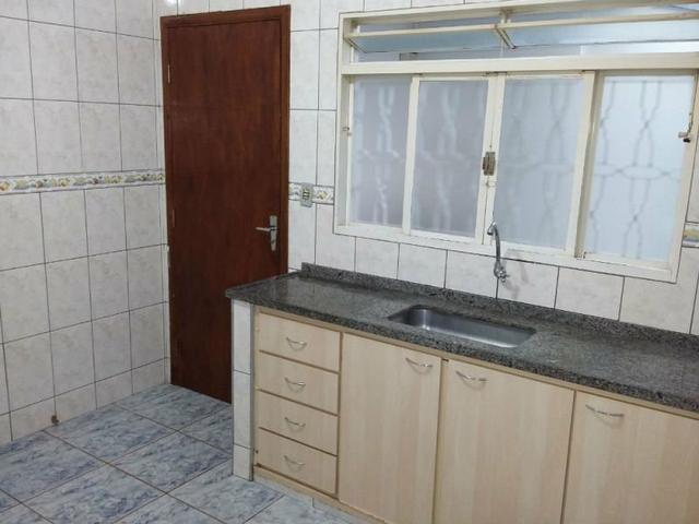 Casa Tipo Sobrado Aluga-se - Foto 4