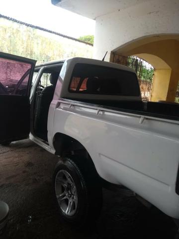 Vendo Toyota Hilux - Foto 8