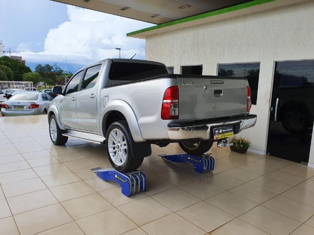 Hilux 2.7 Flex 4x4 Automática - Foto 2