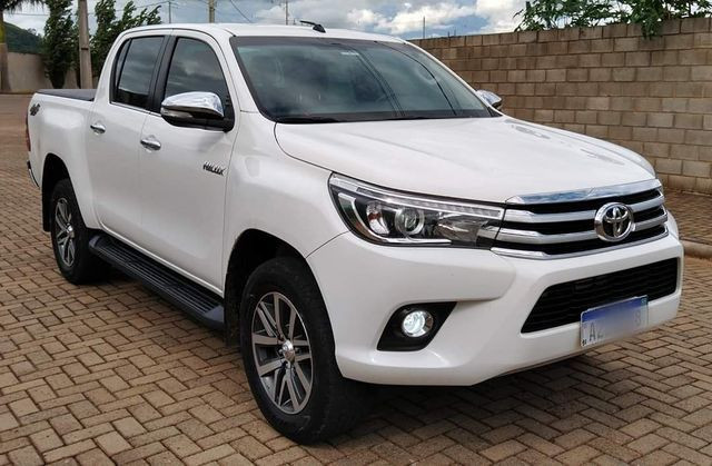 TOYOTA HILUX SRX 2.8 TURBO DIESEL 4X4 AUTOMATICA - Placa A- 2016