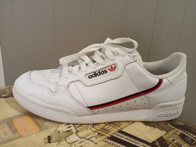 tenis adidas jeans