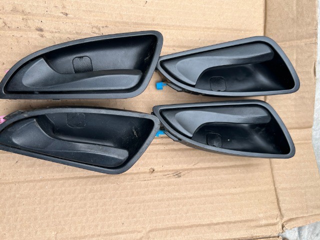 maçaneta interna hyundai hb 20 original cada 40 reais