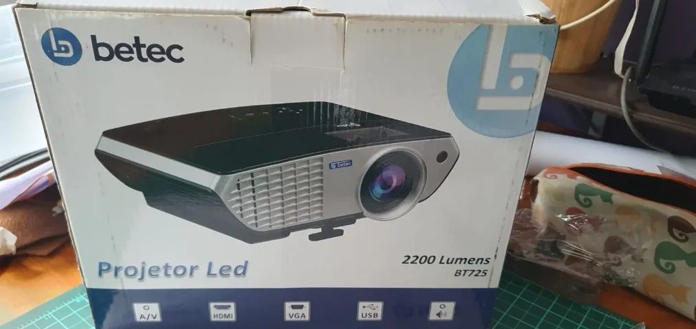 Data show BT725 -  Betec projetos Led 2200 lumens 