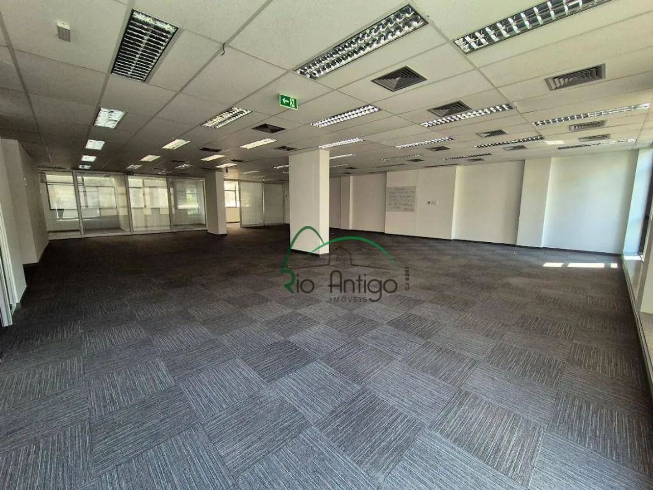 Sala Comercial - Rua Dezenove de Fevereiro - Aluguel - Botafogo
