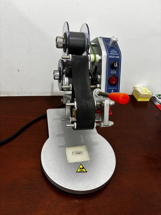 IMPECÁVEL- Datadora Registron 110V - Val/Lote/Fab - Foto 5