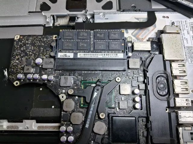 Placa Lógica (Motherboard) Original Apple MacBook Pro A1278 - Ano 2011