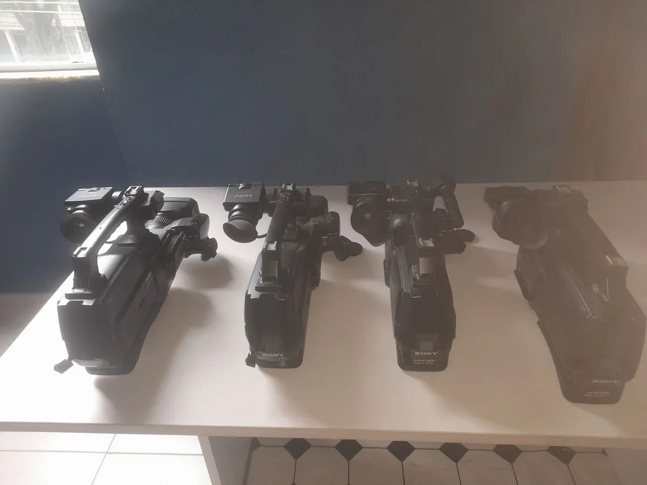 Kit de 4 Filmadoras Sony - Semi-profissionais e mesa de corte - Foto 3