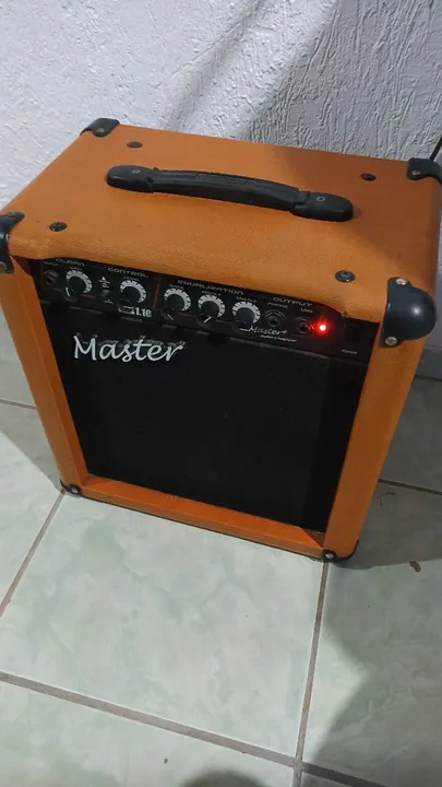 Amplificador de Guitarra Master