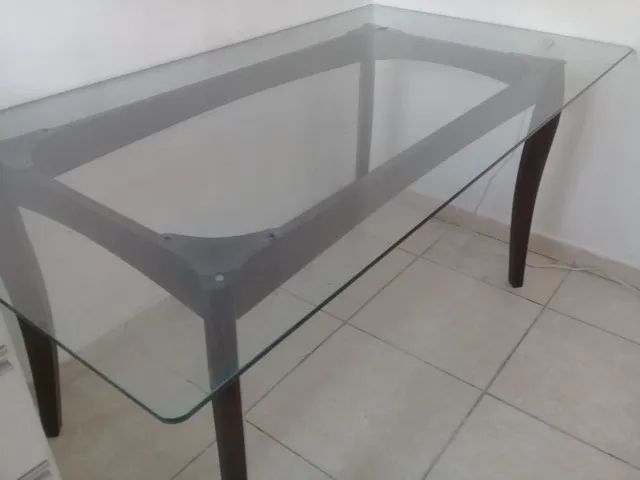 Mesa de Vidro com seis 6 cadeiras.65082647122561122