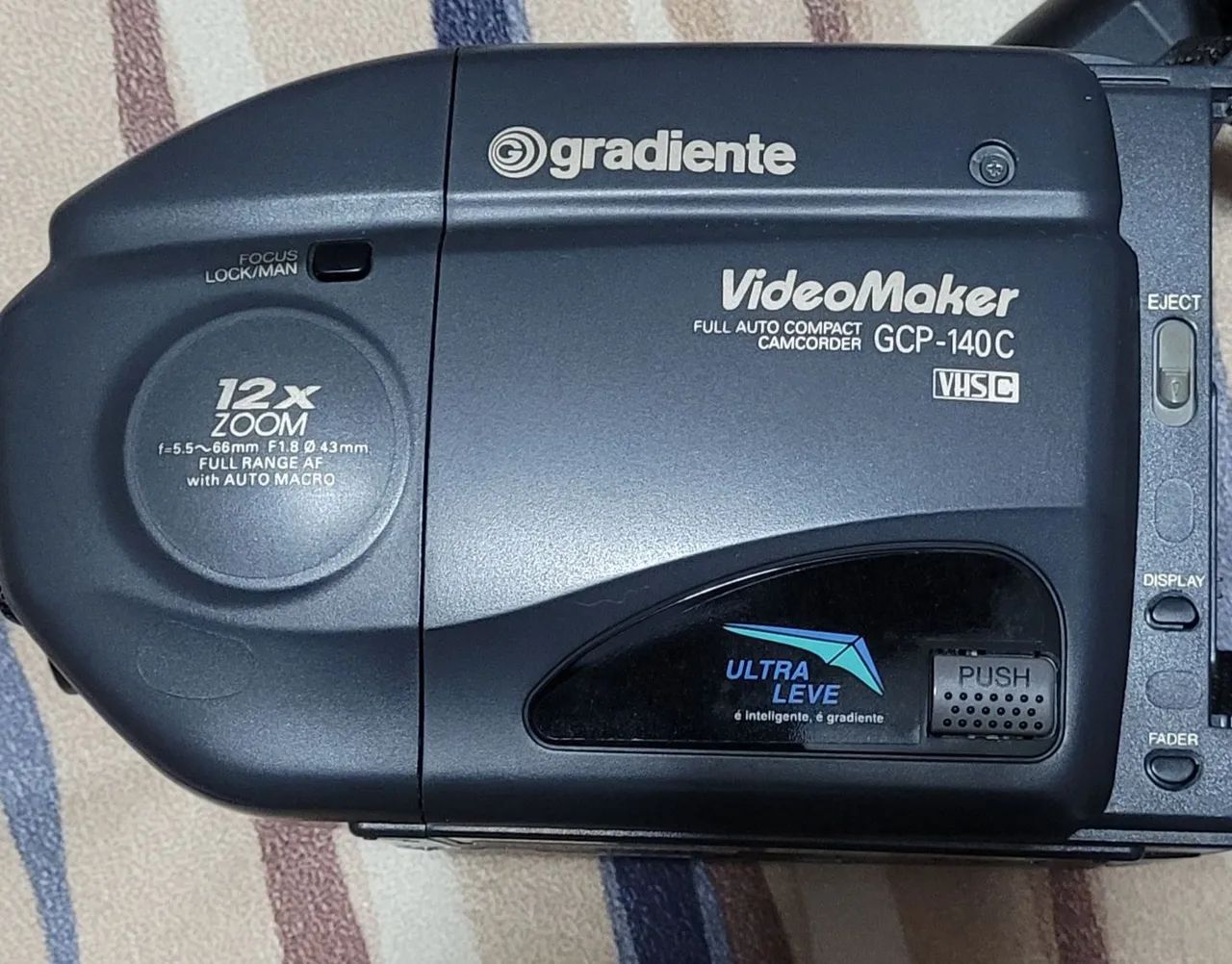Câmera de Vídeo Gradiente VideoMaker GCP-140C VHS-C