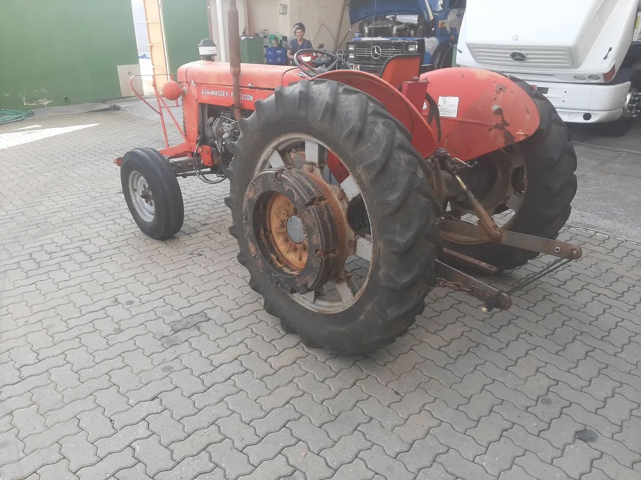 Trator Massey Ferguson 65x - Tratores e máquinas agrícolas - São ...
