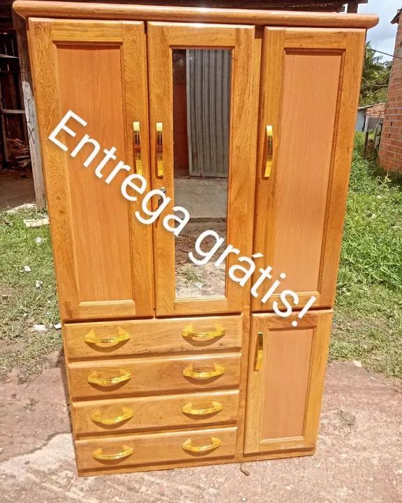 Guarda roupa de solteiro 3 portas e 4 gavetas NOVO!