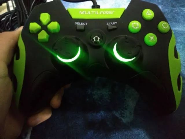 Controle Gamer para PC e Ps3 (NOVO) - Foto 2