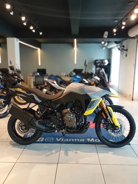 Suzuki Vstrom 800 DE   Completa   Lançamento