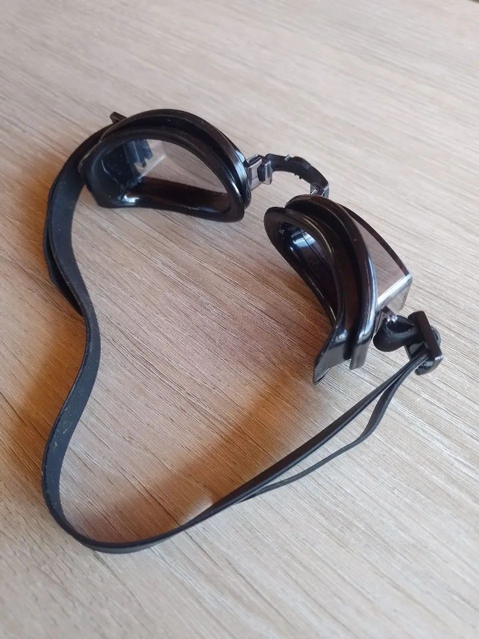 Óculos de Natação - Impecável - Foto 2