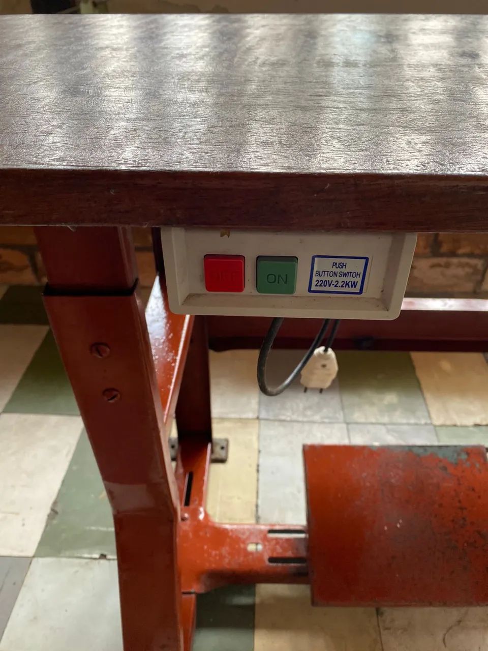 Overlock machine64313663869441123