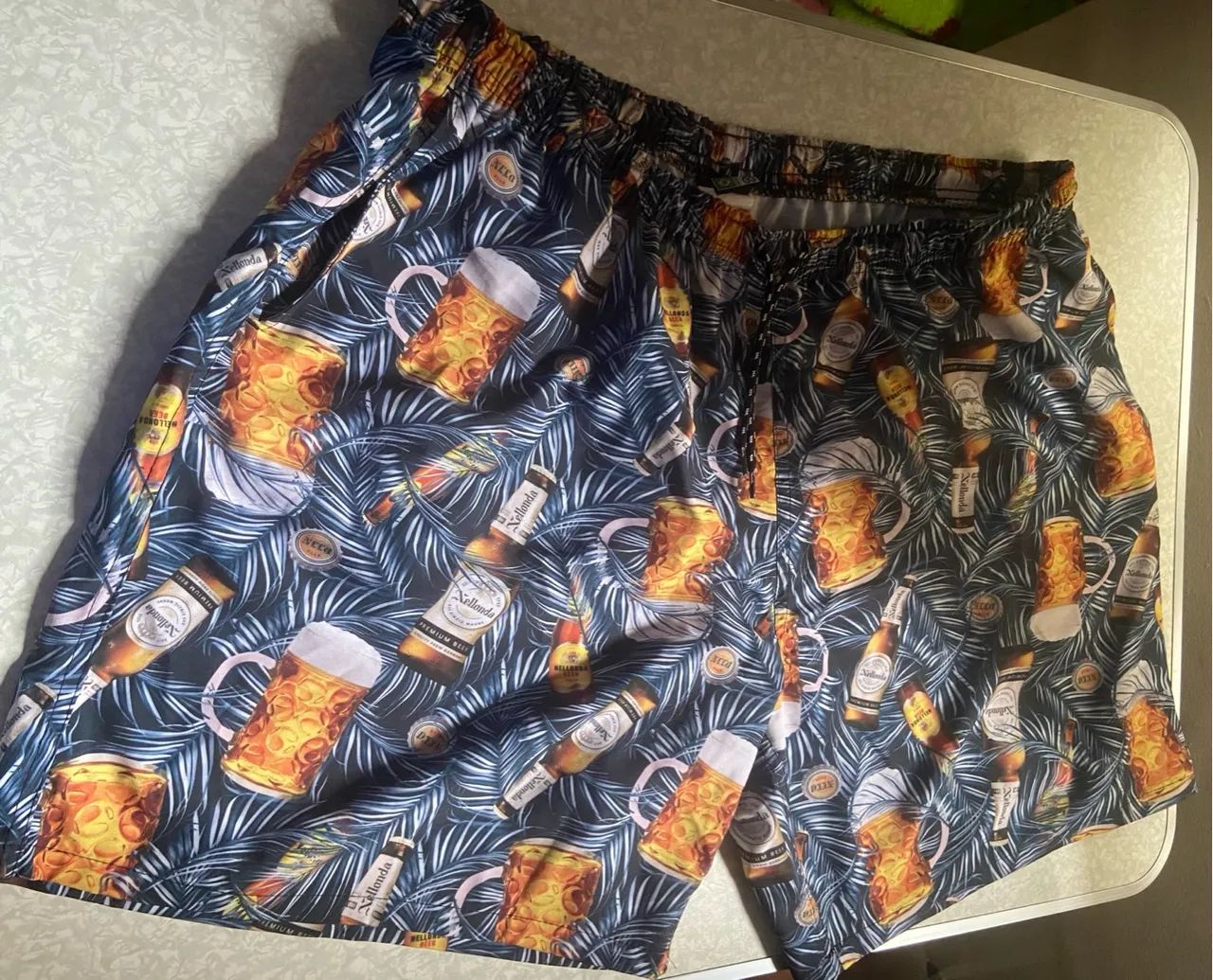 Shorts de Praia Masculino com Estampa de Cerveja Plus Size G3 - Foto 3