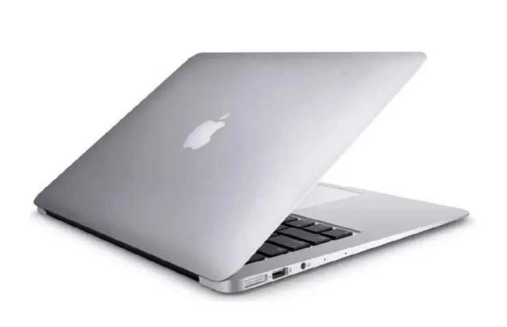 Macbook Air 13  - Intel Core I5, 8gb Ram, Ssd 128gb  - Foto 3
