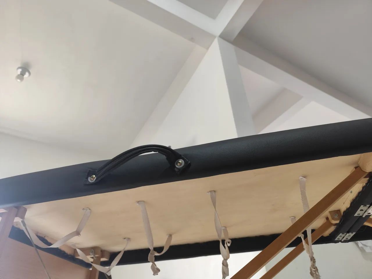 Maca de sobrancelha que vira maleta - Foto 4