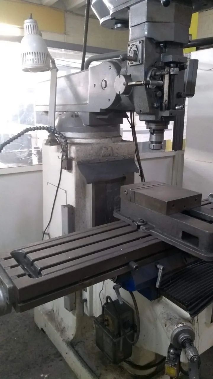 Fresadora Ferramenteira ISO40