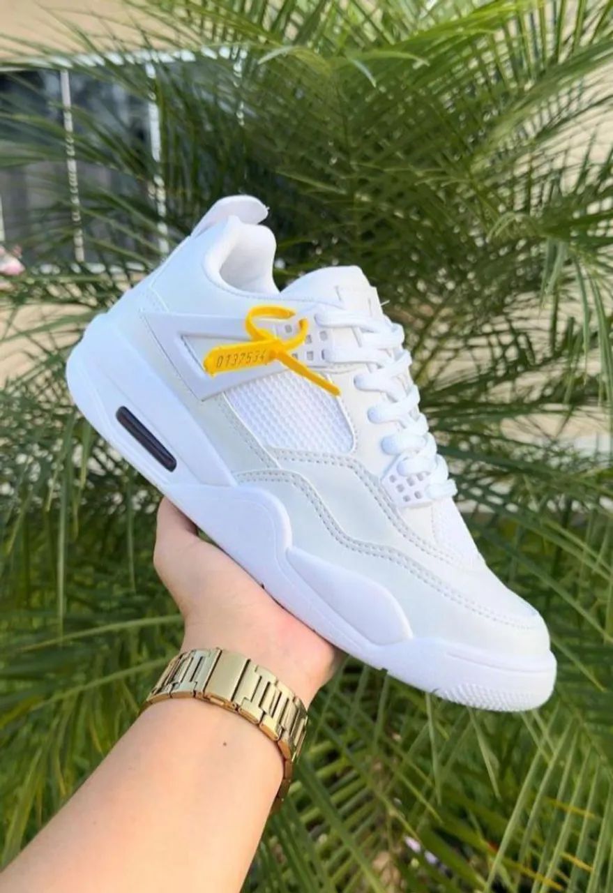 Tênis Nike Jordan 4 