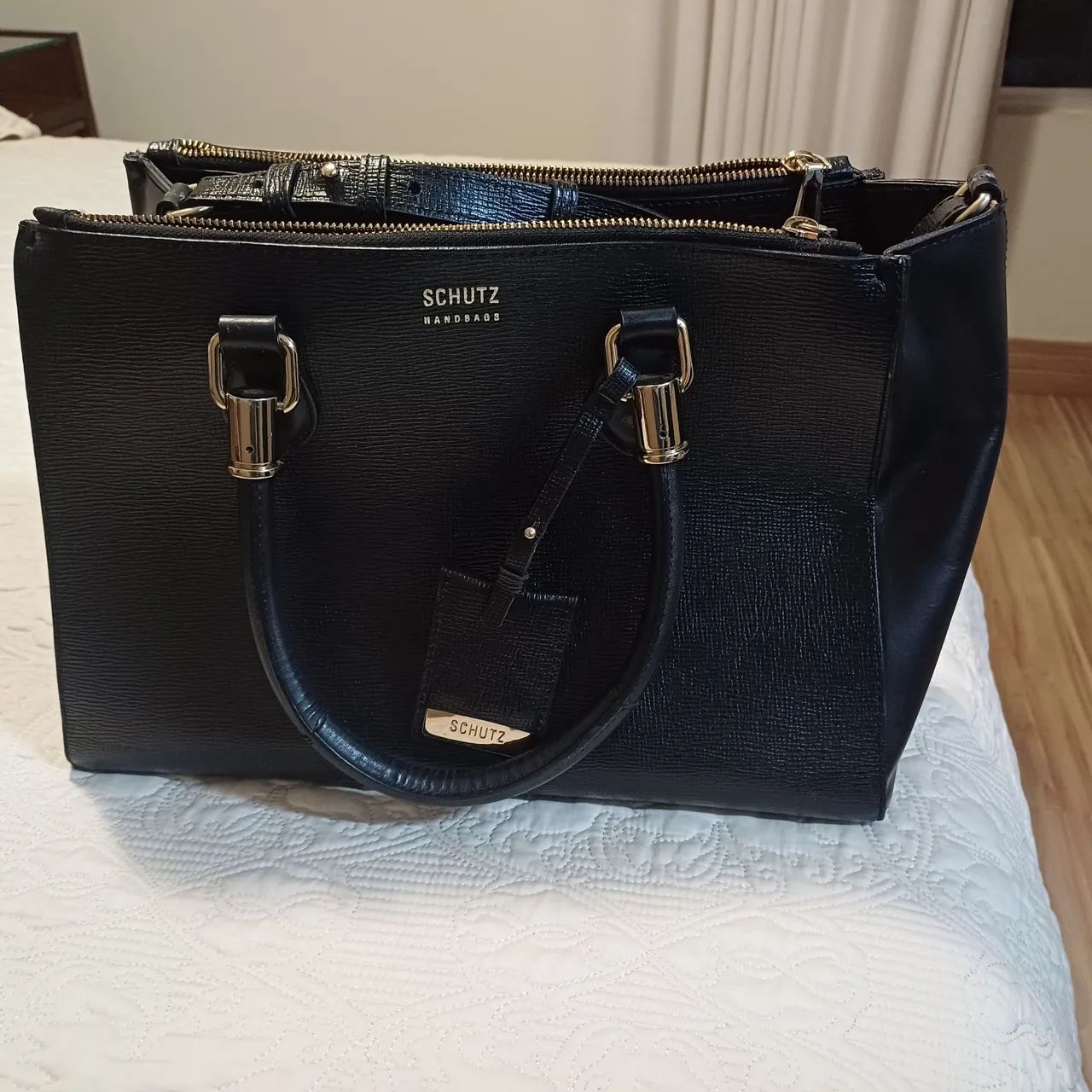 Bolsa Schutz Preta de Couro