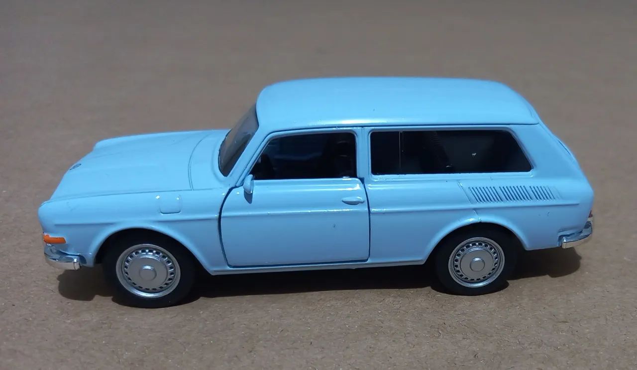 Miniatura VW Variant      1:43 - Foto 2