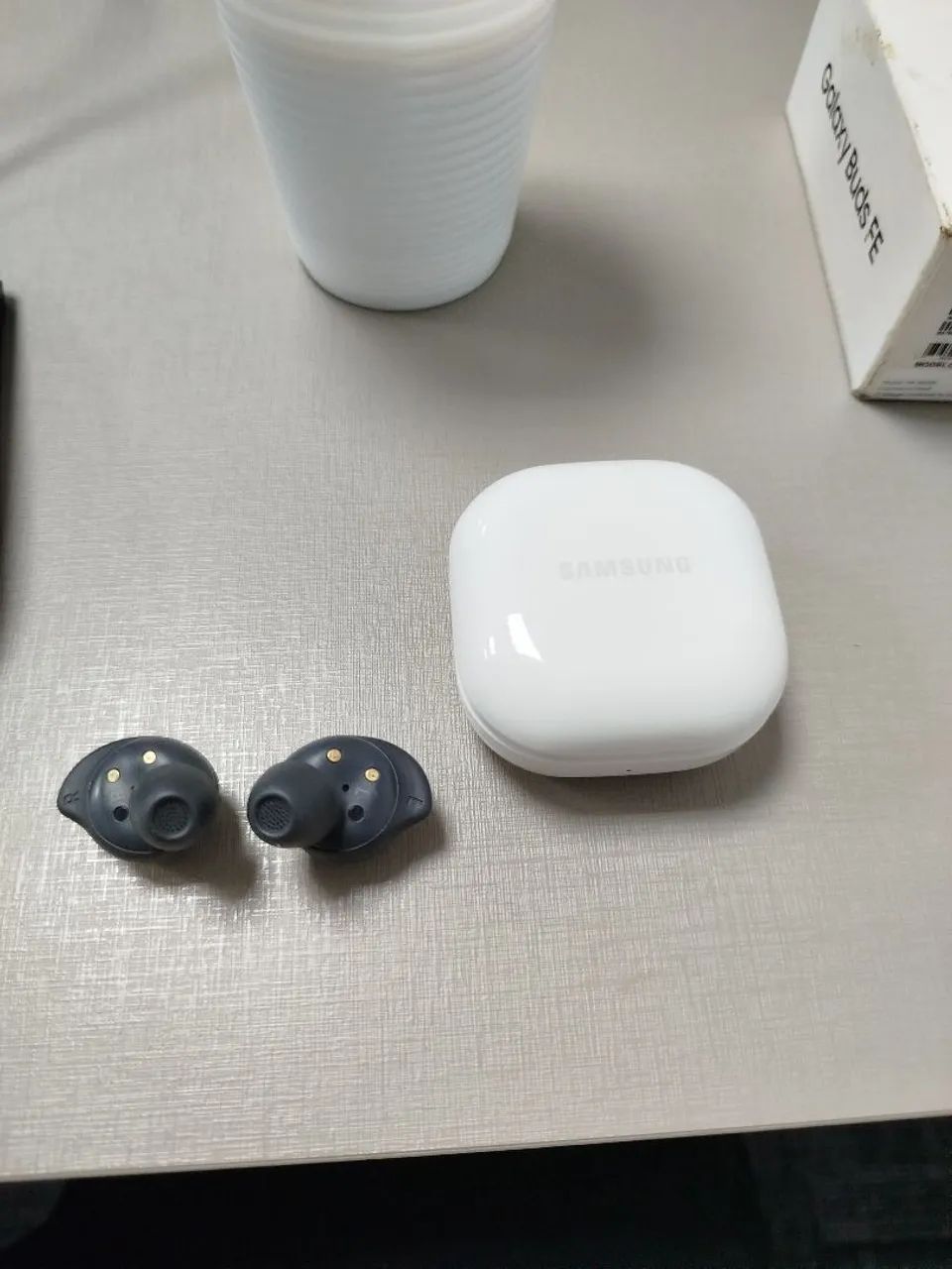 Fone de ouvido Samsung Galaxy Buds FE - Foto 4